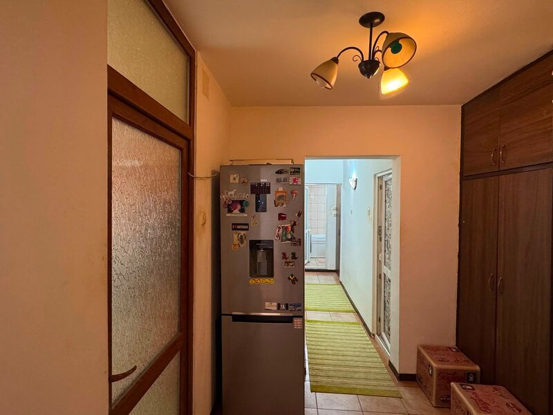 Titan, C. Georgian apartament 3 camere de vanzare 2 bai centrala proprie