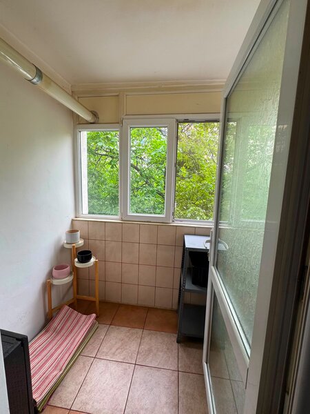 Titan, C. Georgian apartament 3 camere de vanzare 2 bai centrala proprie